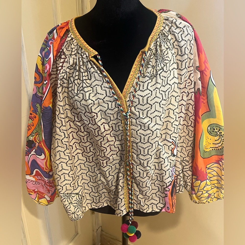 Blouse with colorful fun pattern